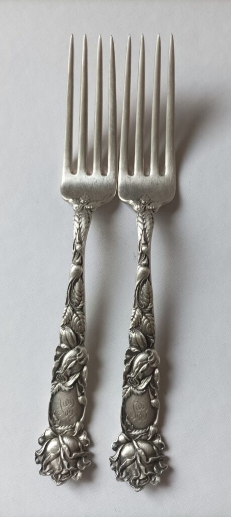 Cubiertos de plata antiguos