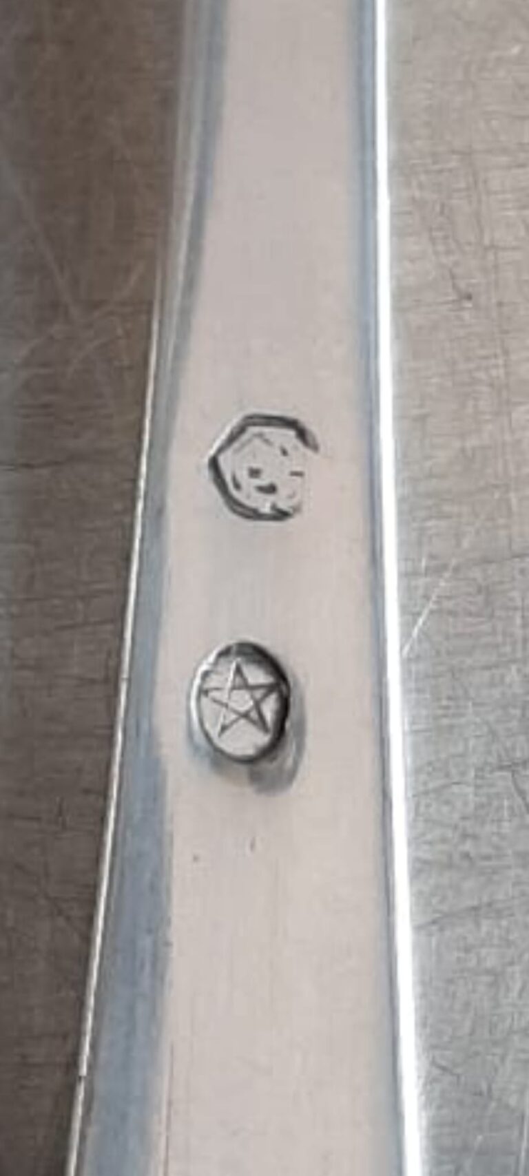 Cubiertos con marca de estrella